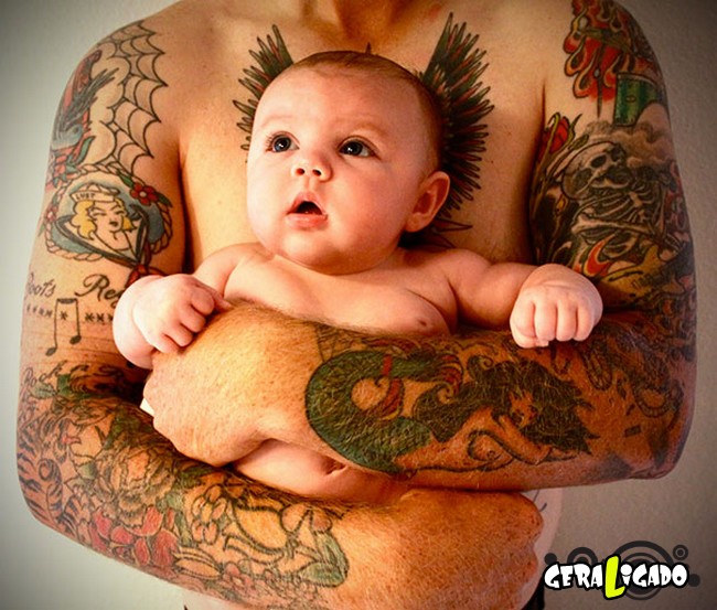 Imagens de lindos bebês com seus pais tatuados5