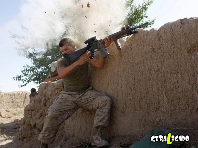 40 Fotos militares tiradas no momento certo12