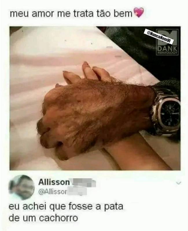 Eu pensei que fosse uma pata de cachorro