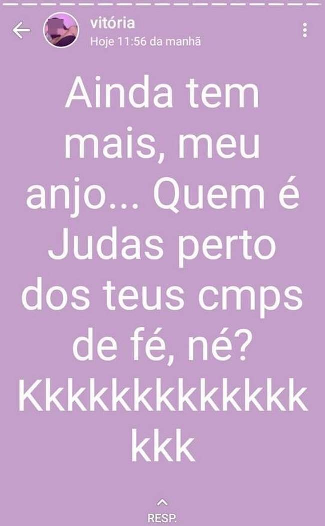 Meu ex vazou minha nude para os amigos e eu peguei todos eles, de vingança8