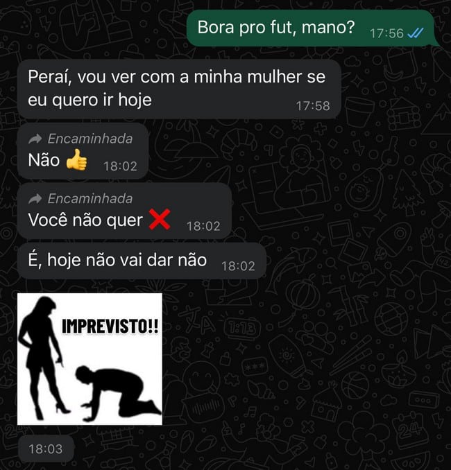 Meu amigo sempre que eu chamo ele pro fut