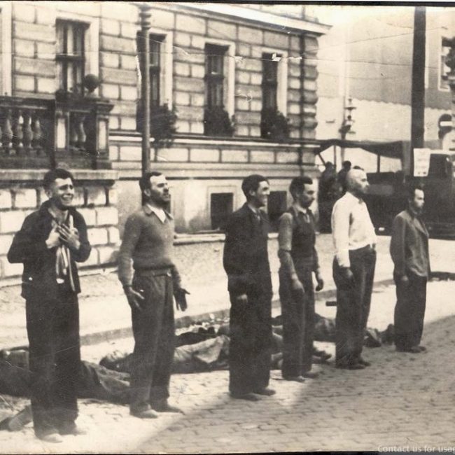 15. Diferentes expressões de seis civis poloneses momentos antes da morte por fuzilamento, 1939