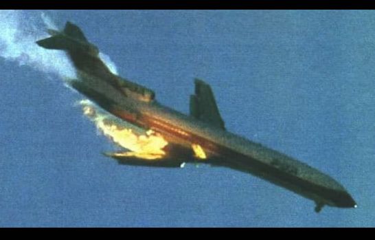 8 Gravações de áudio das últimas palavras do piloto antes da queda do avião!